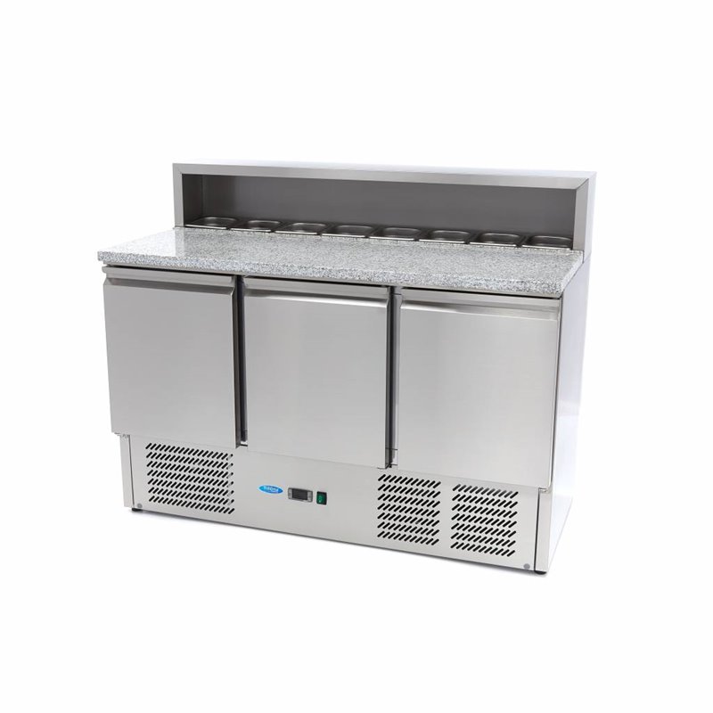 R&eacute;frig&eacute;rateur pour la pr&eacute;paration des pizzas - 137 cm - 3 portes - s'adapte &agrave; 8 x 1/6 GN - incl couvercle en acier inoxydable - 