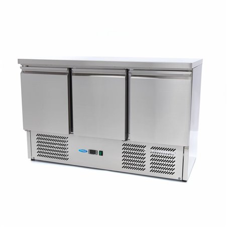R&eacute;frig&eacute;rateur de comptoir - 137 cm - 3 portes - Maxima - 09400435