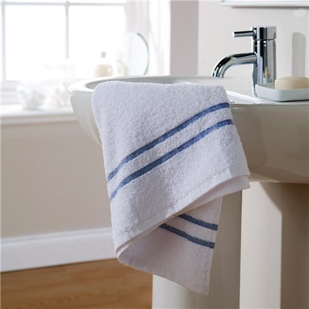 Serviette de sport Mitre Comfort blanche grand format - Gastronoble - GW391