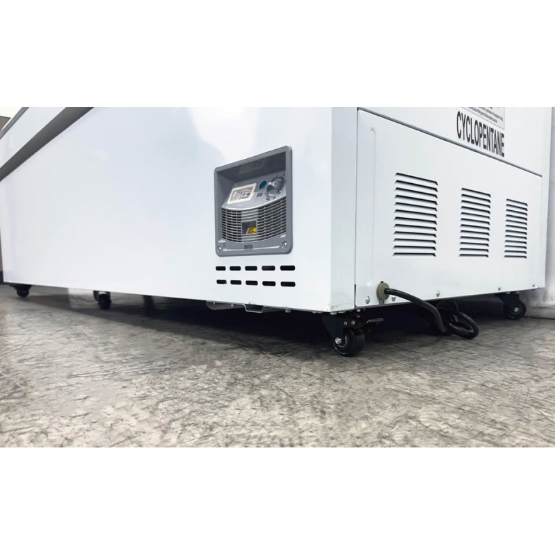 Supermarktvriezer met glazen deuren, 620 liter - SC620