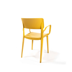 Wing chaise en plastique...