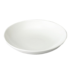 Assiettes &agrave; p&acirc;tes blanches...
