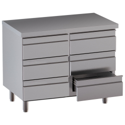 Table sur armoire avec 6...
