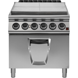 Elektrische kookplaat op elektrische oven