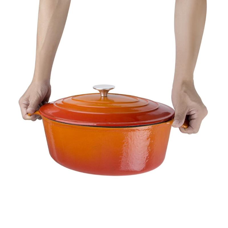 Grote oranje ovale braadpan Vogue
