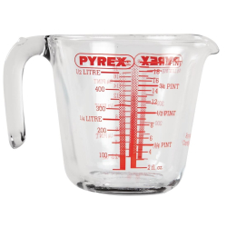 Mesure en verre gradu&eacute;e...