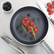 Aluminium pan met antiaanbaklaag 280 mm - Vogue - S344