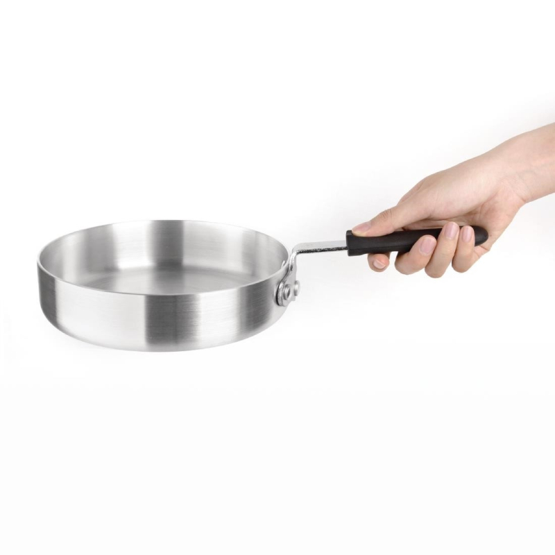 Sauteuse en aluminium Vogue - 20cm 1,6L - T374