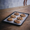 Plaque &agrave; p&acirc;tisserie antiadh&eacute;sive en acier carbone Vogue 370 x 257mm