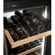 Cave de vieillissement &Eacute;l&eacute;gante Armoire &agrave; Vin Noire - WPbli 5031-20 - Liebherr